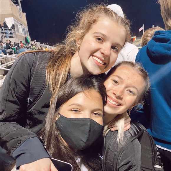 Meet your Posher, Sophie - Picture 1 of 1